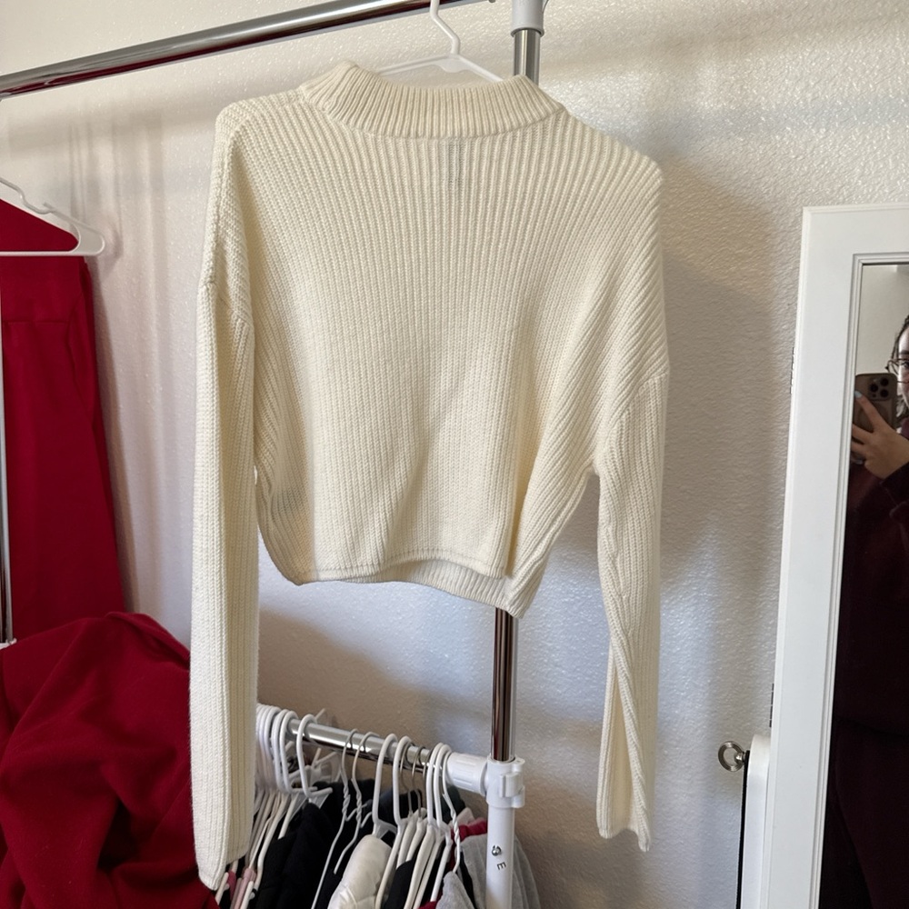 H&M Off-White Ribbed Sweater - Picture 2 of 3